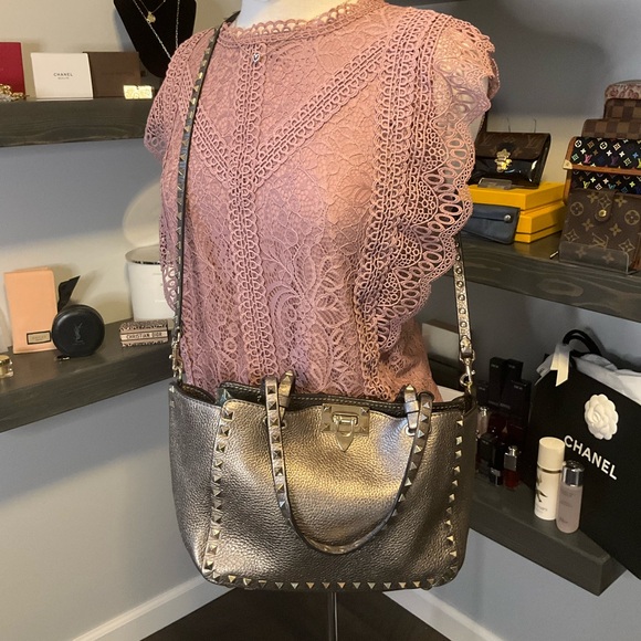 Valentino Garavani Handbags - Valentino Garavani Rock Stud Tote 2 Way